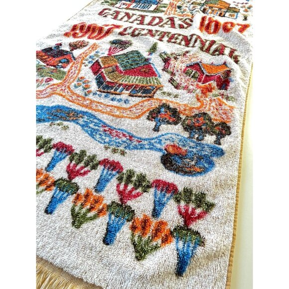 Vintage 60s towel, 1867-1967 Canada Centennial bath towel, 100% cotton - Picture 2 of 10